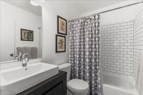 427 Dorchester Way Manalapan NJ 07726