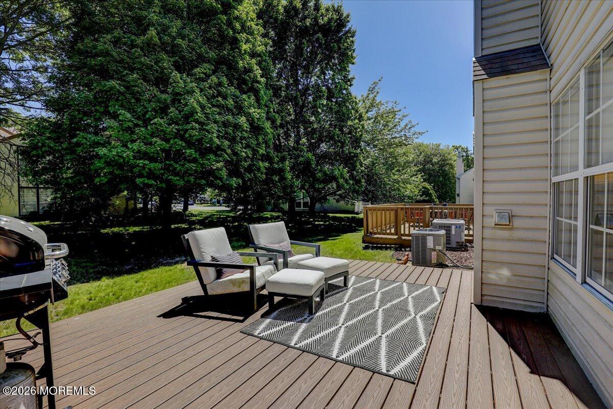 427 Dorchester Way Manalapan NJ 07726