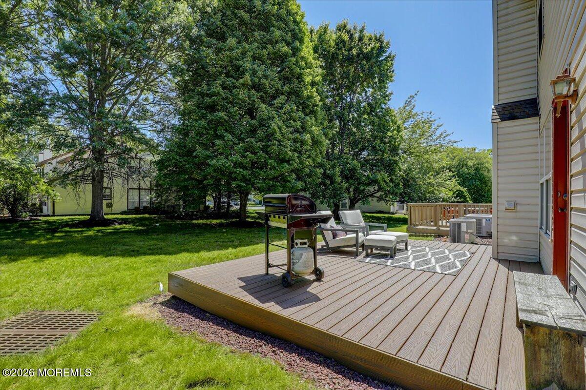 427 Dorchester Way Manalapan NJ 07726