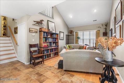427 Dorchester Way Manalapan NJ 07726