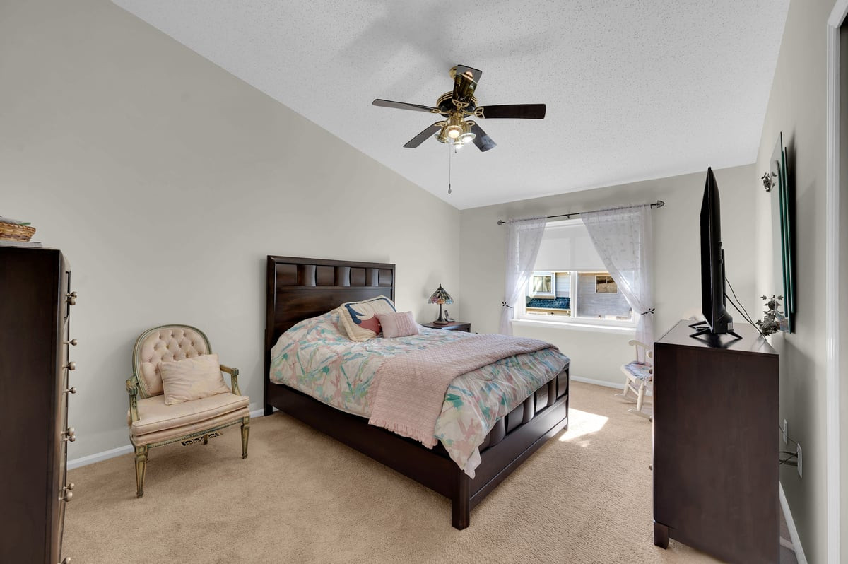 24 Catherine Court Laurence Harbor NJ 08879