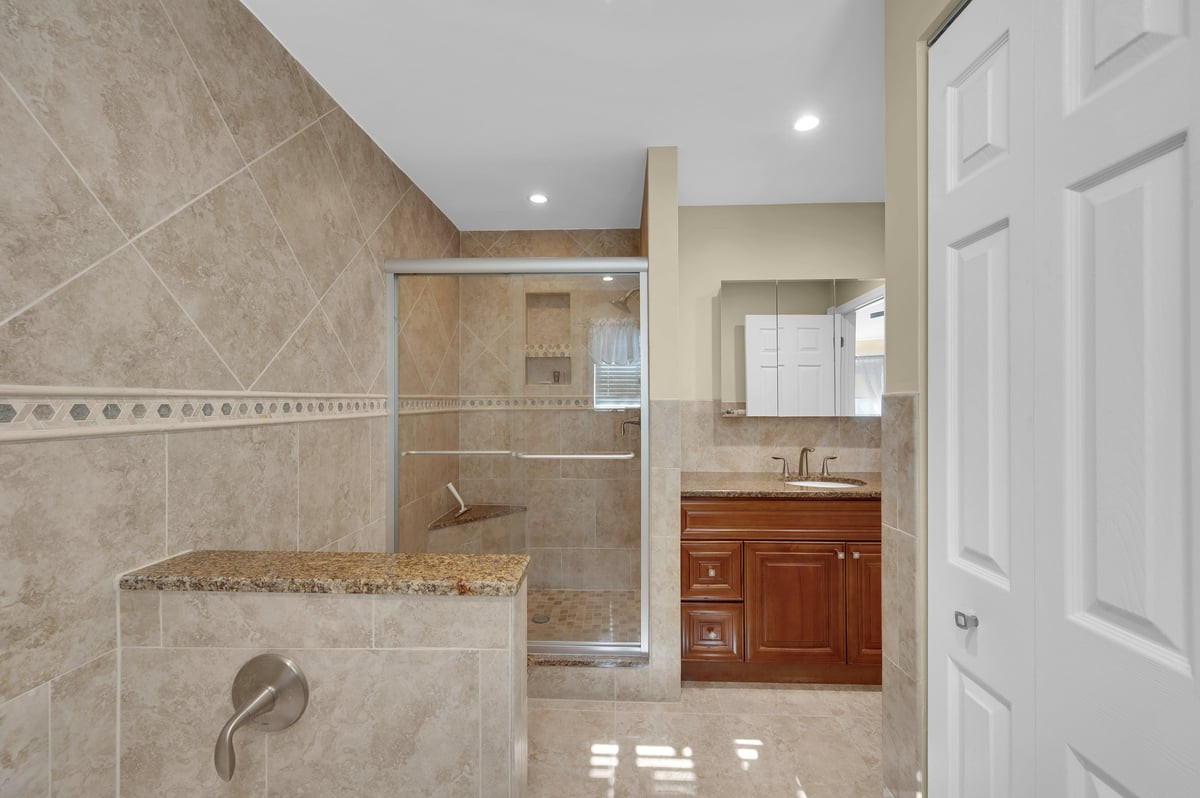24 Catherine Court Laurence Harbor NJ 08879