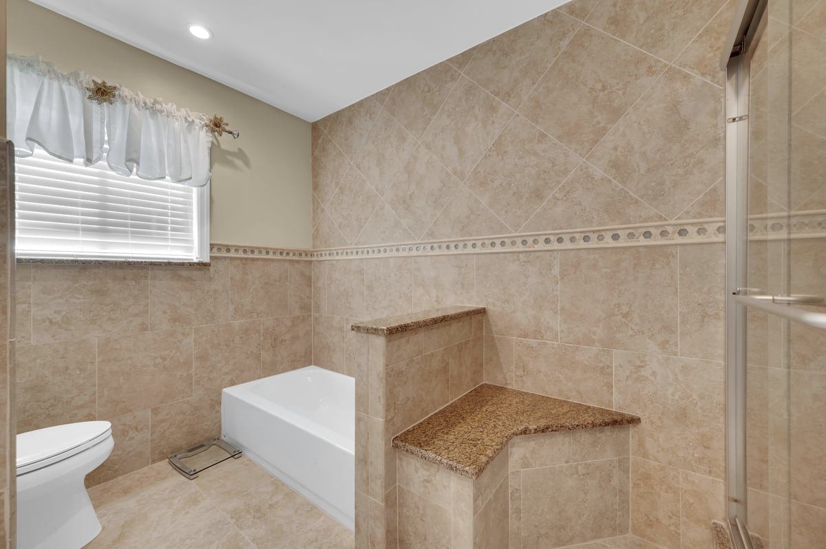 24 Catherine Court Laurence Harbor NJ 08879