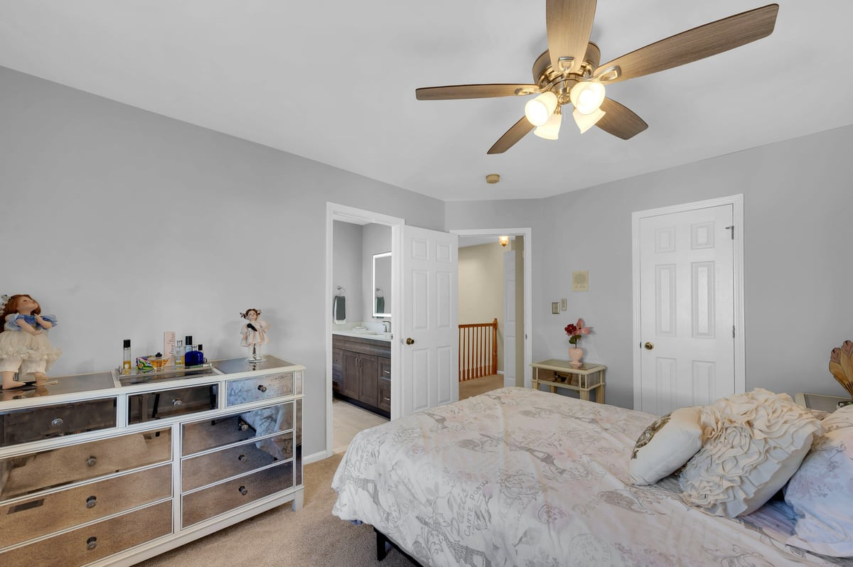 24 Catherine Court Laurence Harbor NJ 08879