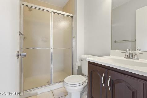 201 Larkspur Lane Jackson NJ 08527
