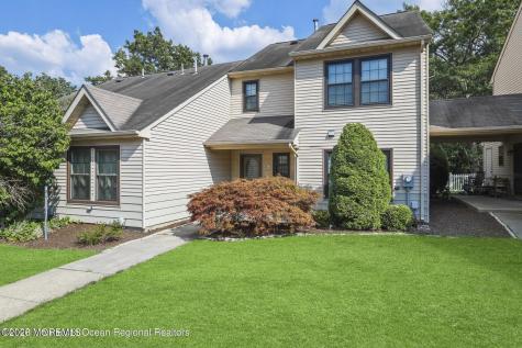201 Larkspur Lane Jackson NJ 08527