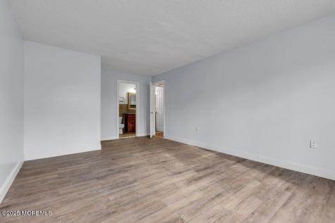 1404 Violet Lane Jackson NJ 08527