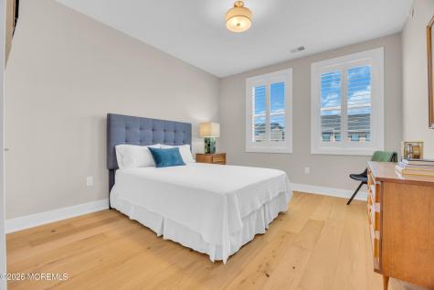 15 Linder Court Middletown NJ 07748