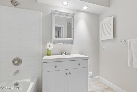 437 Hampton Court Manalapan NJ 07726