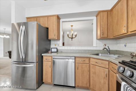 437 Hampton Court Manalapan NJ 07726