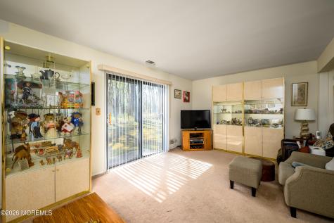 12 Pheasant Place Howell NJ 07731