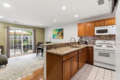 1305 Paris Court Lakewood NJ 08701