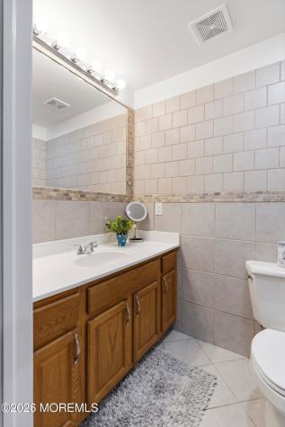 1305 Paris Court Lakewood NJ 08701