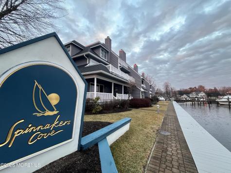 210 Spinnakers Cove Toms River NJ 08753