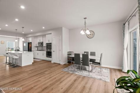18 Rosemary Way Mount Laurel NJ 08054
