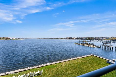 138 Bodman Place Red Bank NJ 07701