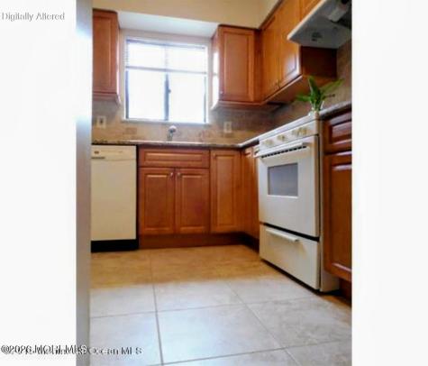 5 Coventry Court Matawan NJ 07747