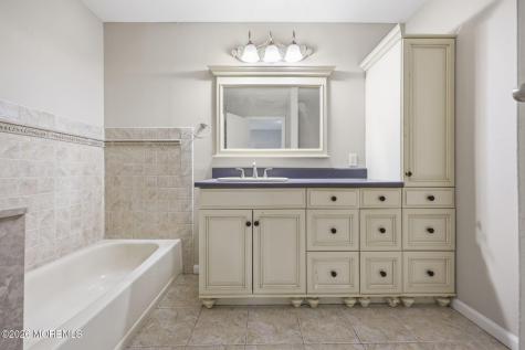 253 Colby Place Morganville NJ 07751