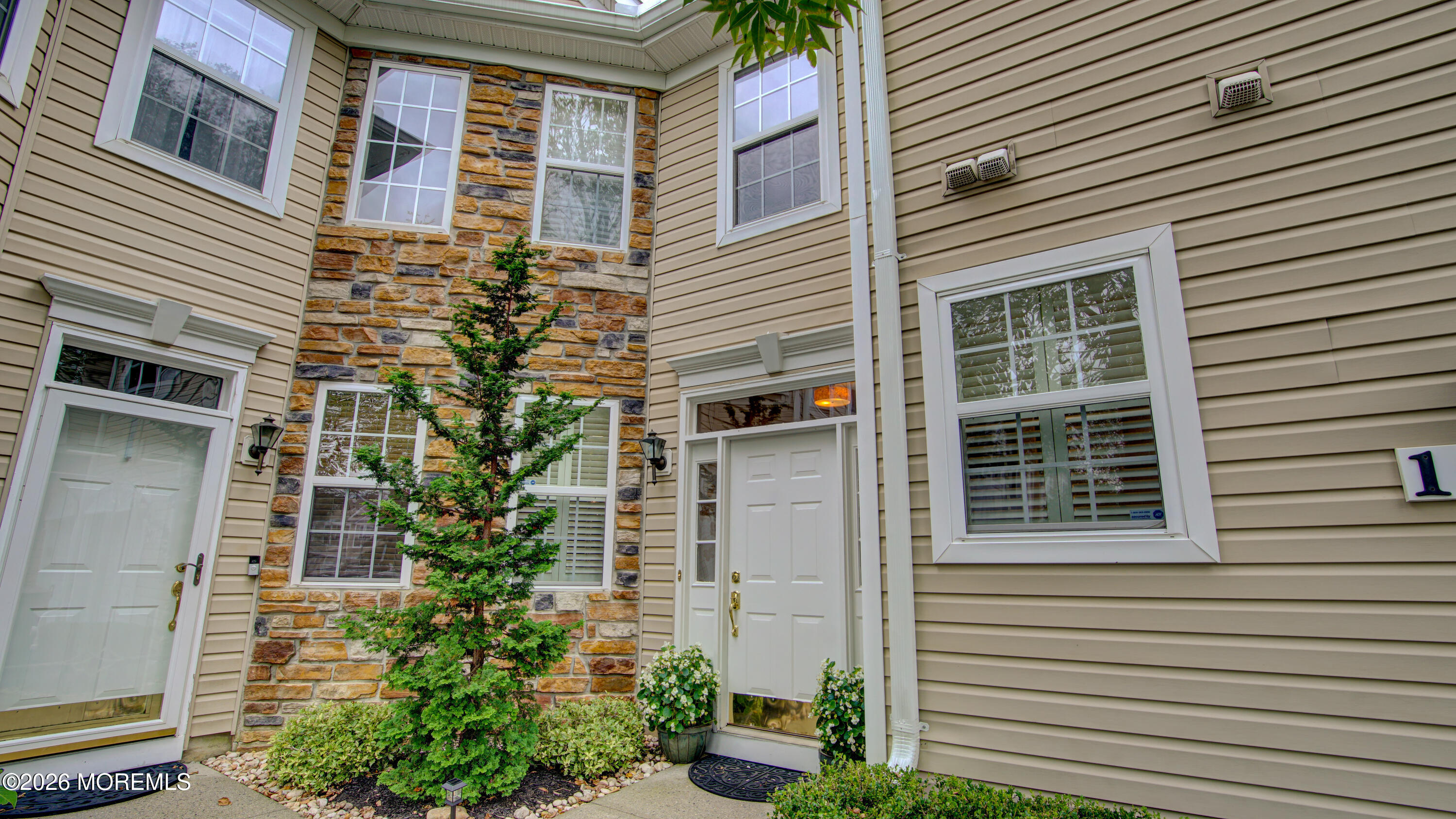 194 Shinnecock Drive Manalapan NJ 07726