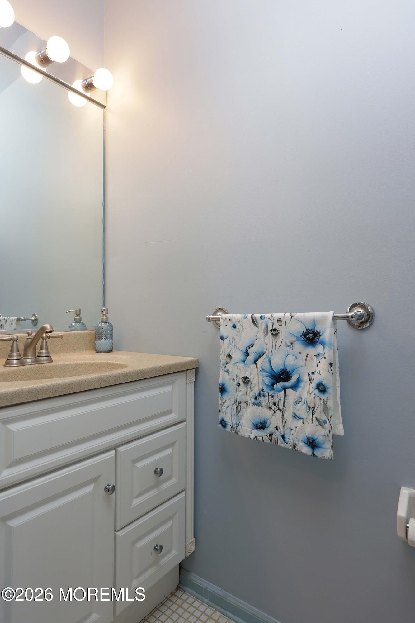 7 Wren Way Howell NJ 07731
