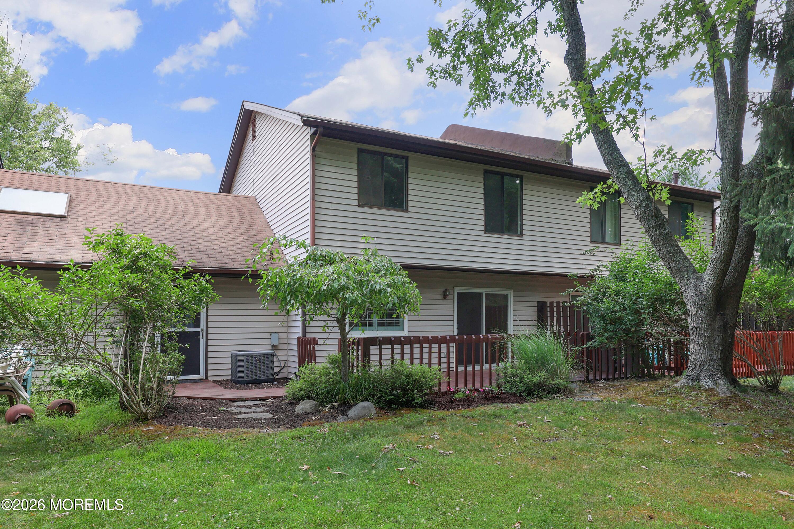 7 Wren Way Howell NJ 07731