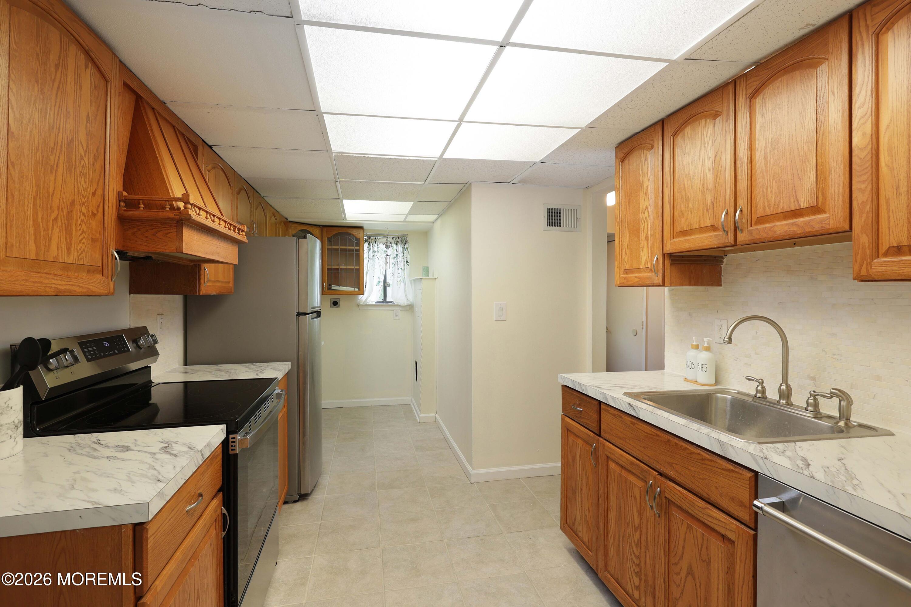 7 Wren Way Howell NJ 07731
