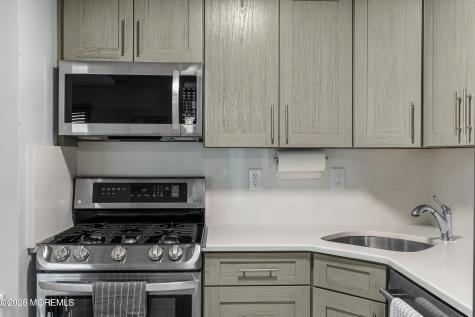 20 Arrowsmith Court Matawan NJ 07747