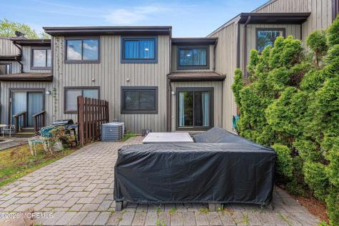 20 Arrowsmith Court Matawan NJ 07747