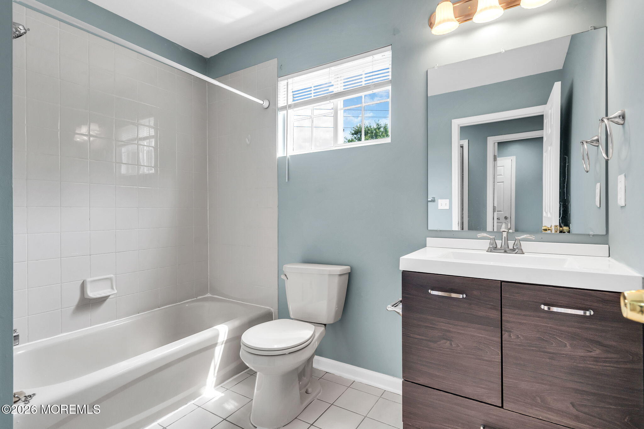 21 Forrest Court Tinton Falls NJ 07753