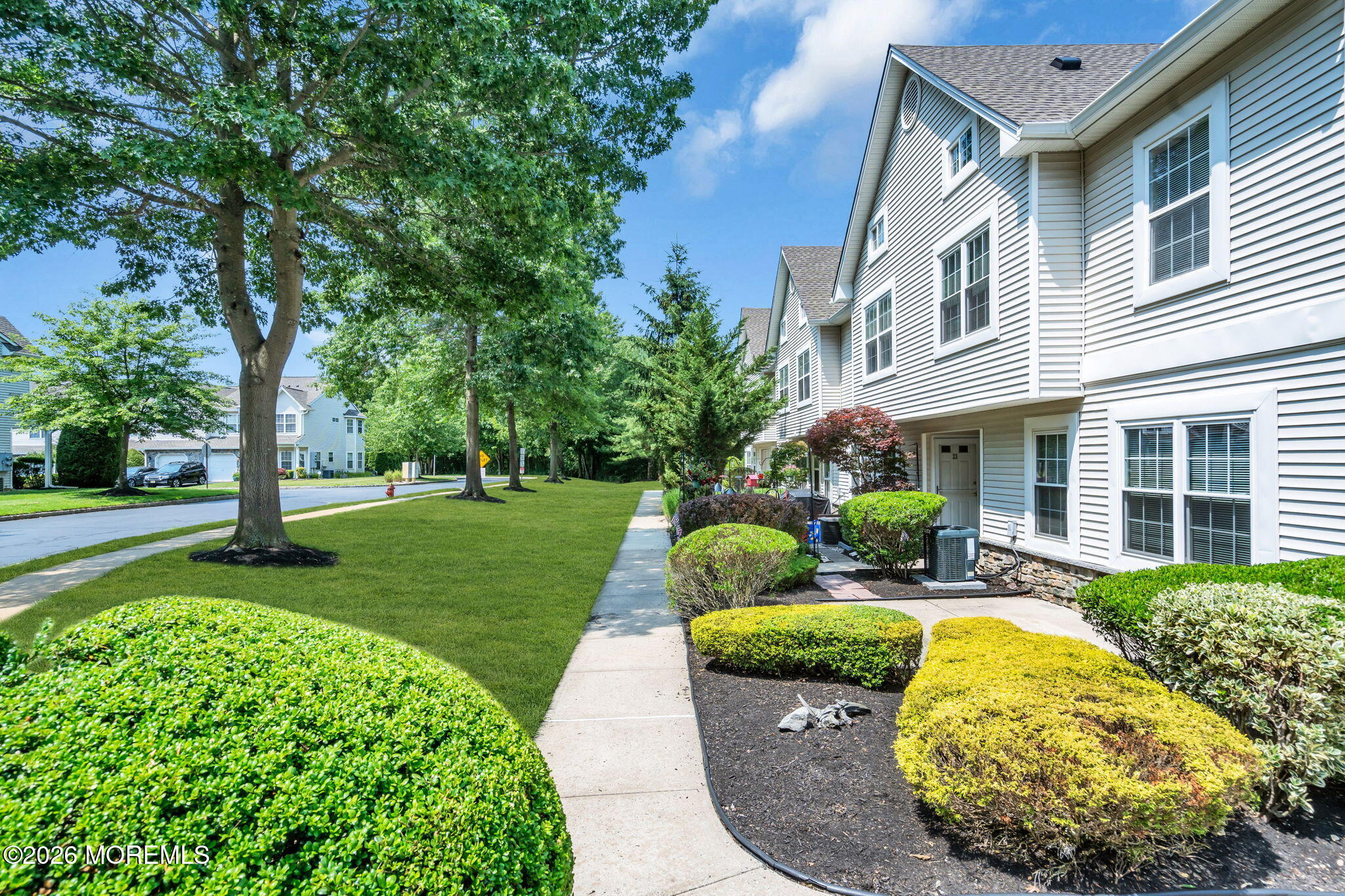 21 Forrest Court Tinton Falls NJ 07753