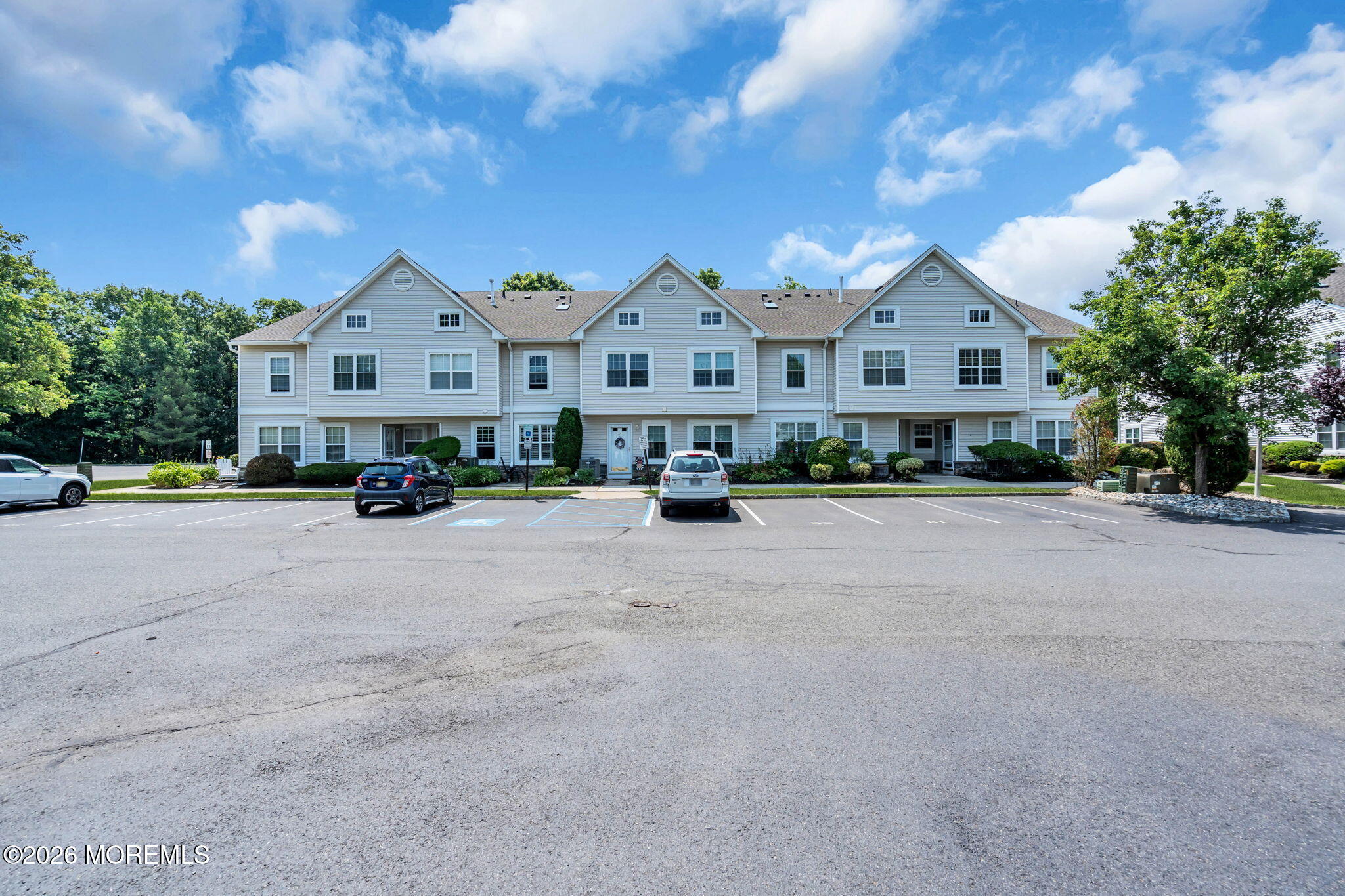 21 Forrest Court Tinton Falls NJ 07753