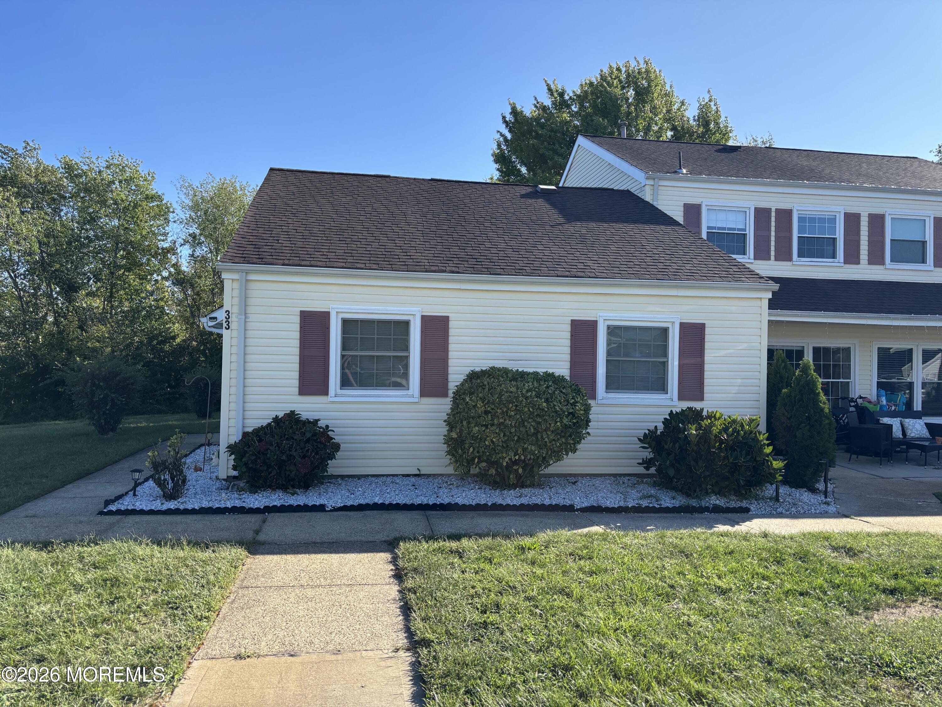 33 Mediterranean Court Barnegat NJ 08005