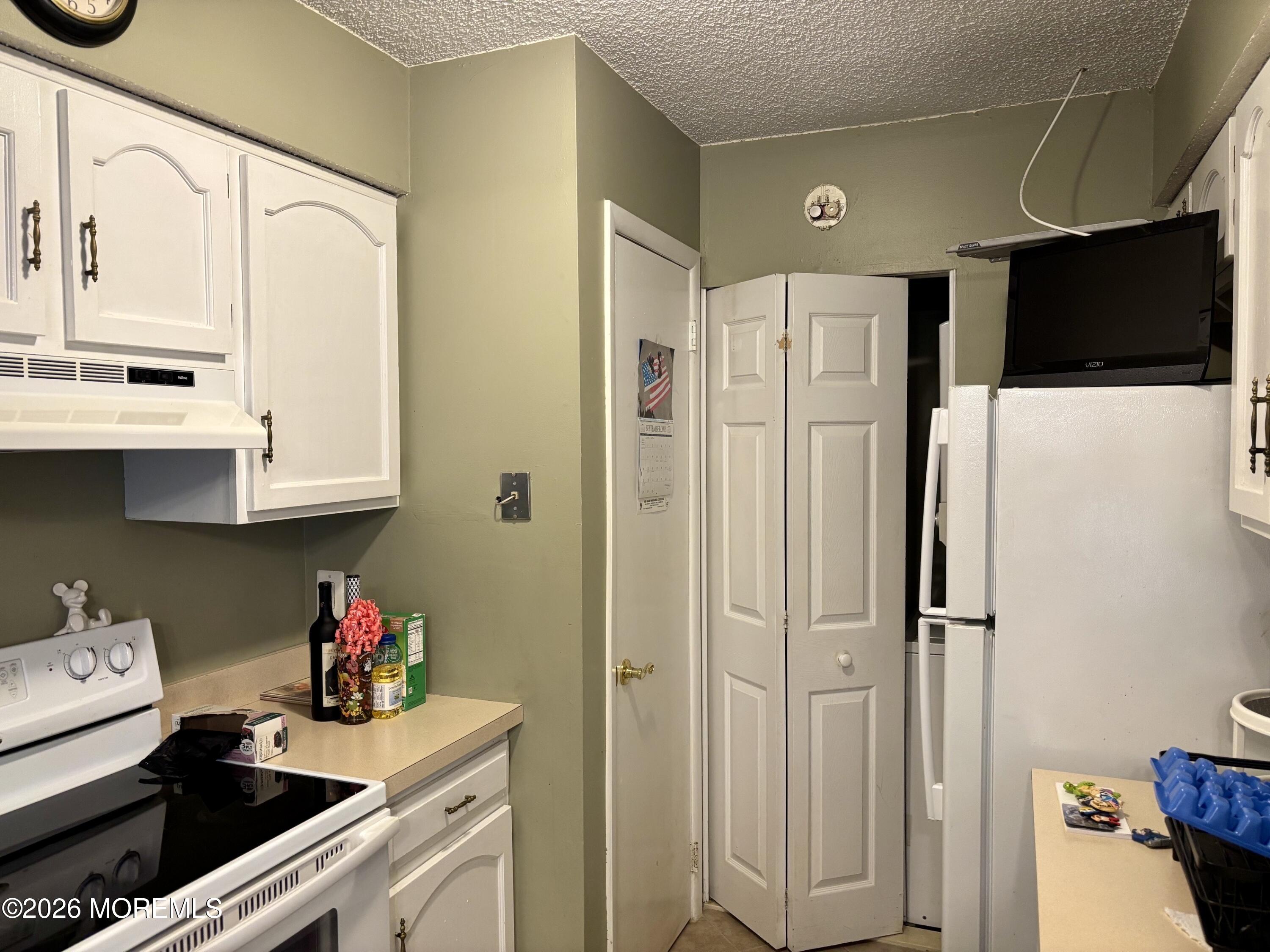 33 Mediterranean Court Barnegat NJ 08005