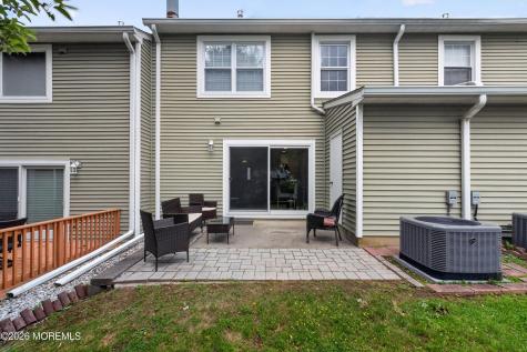 20 Oak Lane Eatontown NJ 07724