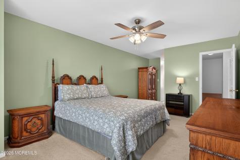 20 Oak Lane Eatontown NJ 07724