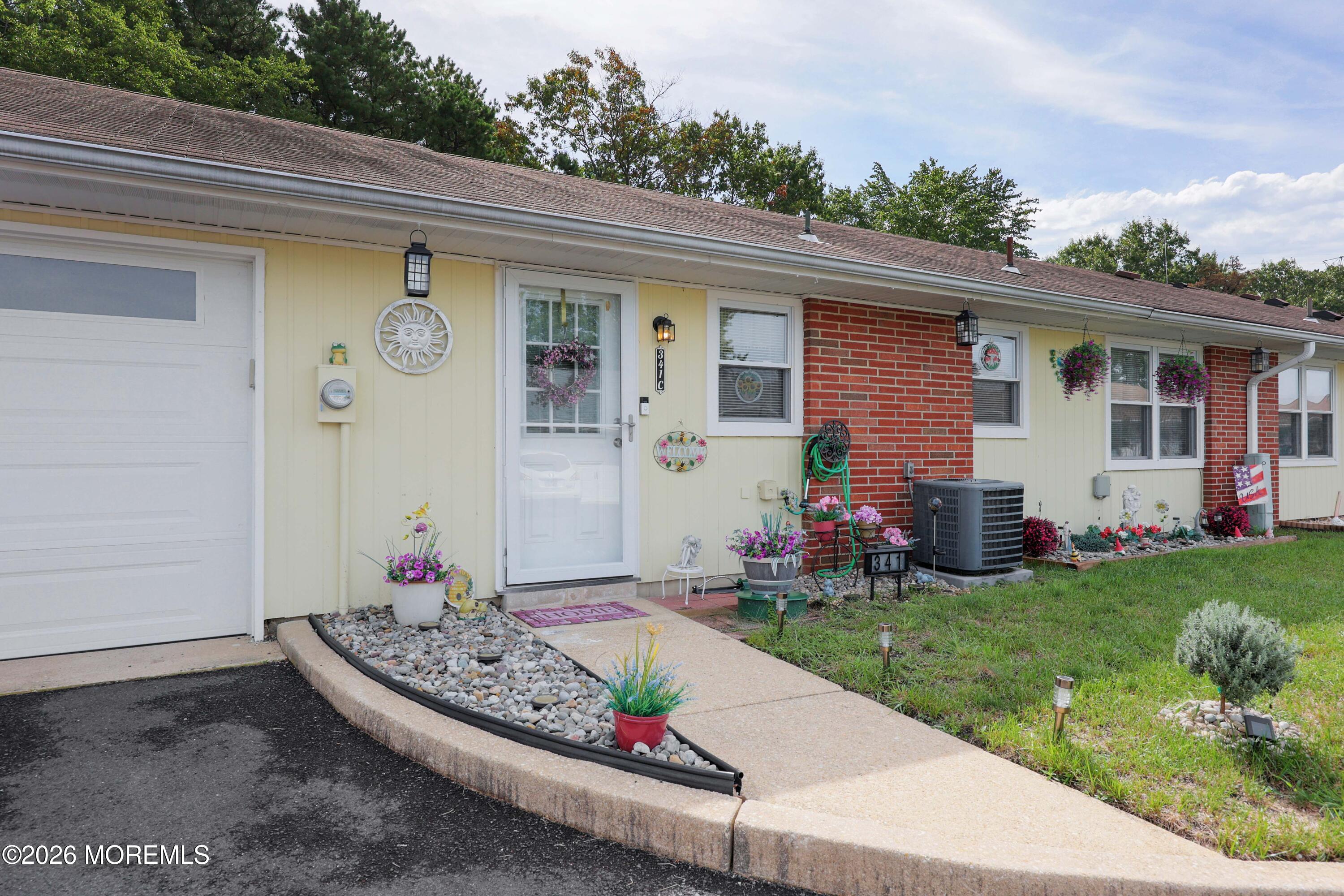 341C Canterbury Court Lakewood NJ 08701