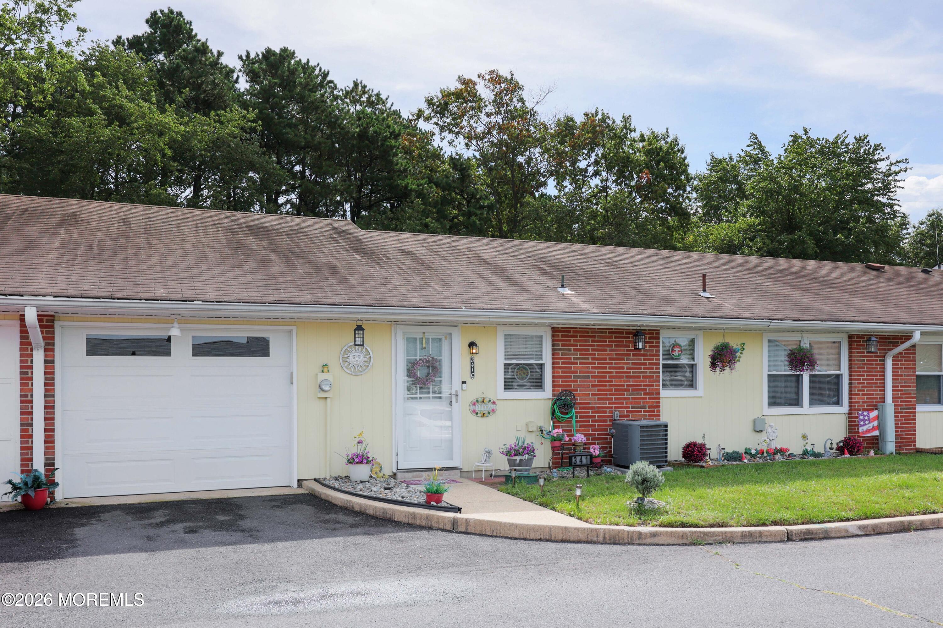 341C Canterbury Court Lakewood NJ 08701