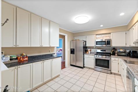131 Redpine Loop Old Bridge NJ 08857