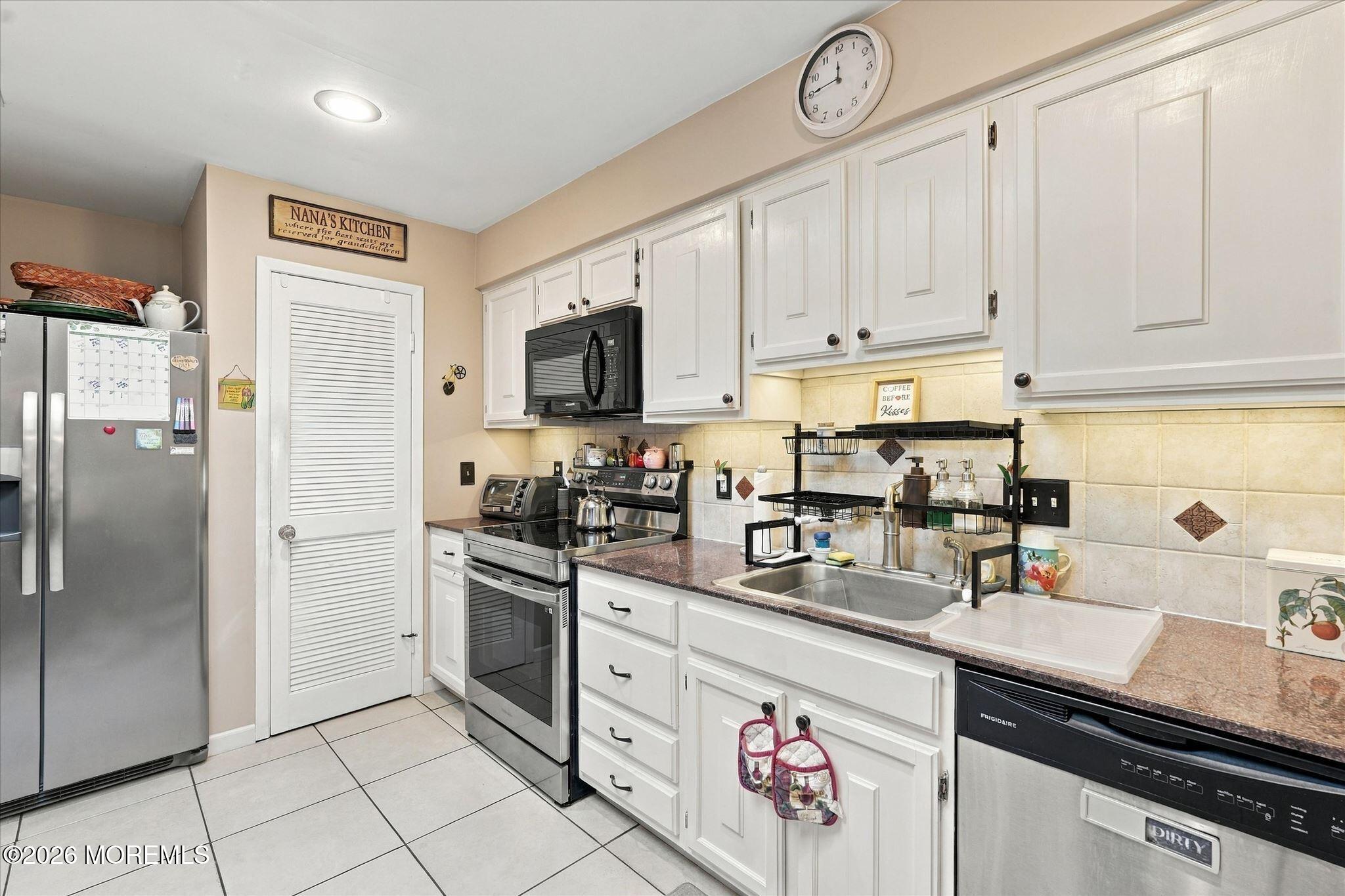 169 Middle Holly Lane Tuckerton NJ 08087