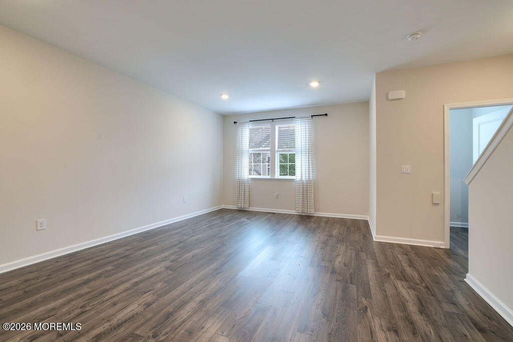 107 Melanie Way Manahawkin NJ 08050