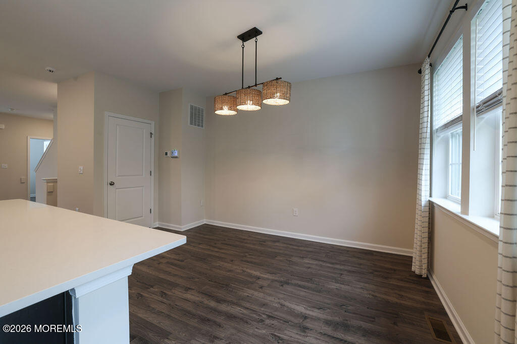 107 Melanie Way Manahawkin NJ 08050