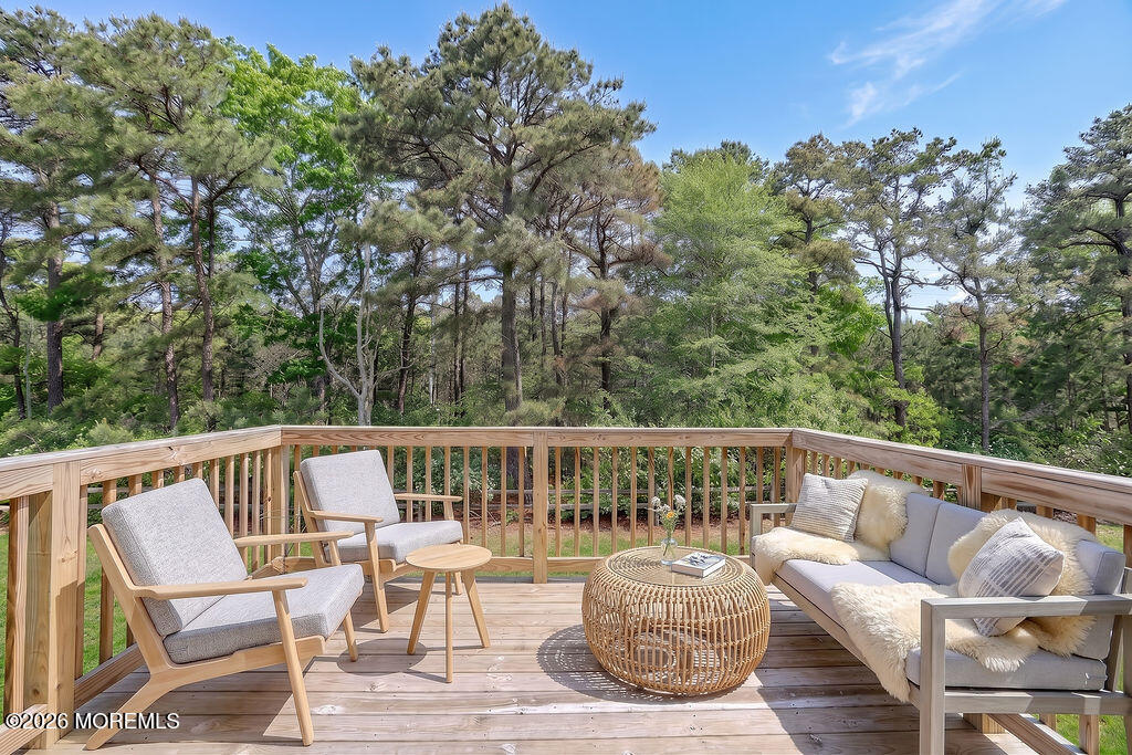 107 Melanie Way Manahawkin NJ 08050