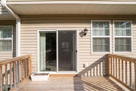 107 Melanie Way Manahawkin NJ 08050