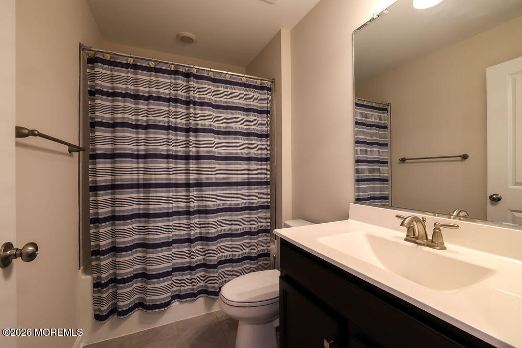 107 Melanie Way Manahawkin NJ 08050