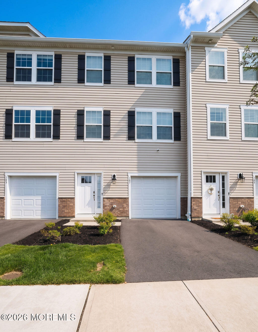 107 Melanie Way Manahawkin NJ 08050