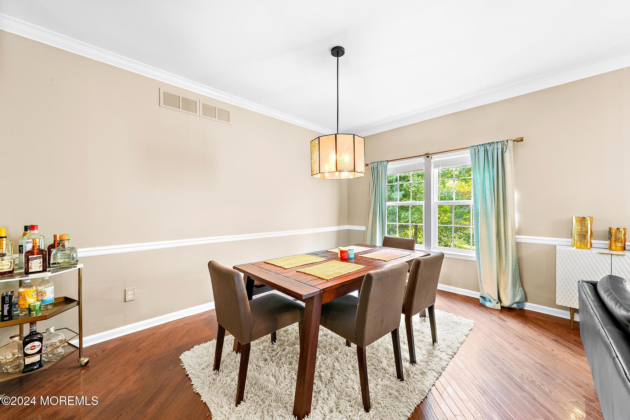 5 Ocean Breeze Court Manahawkin NJ 08050