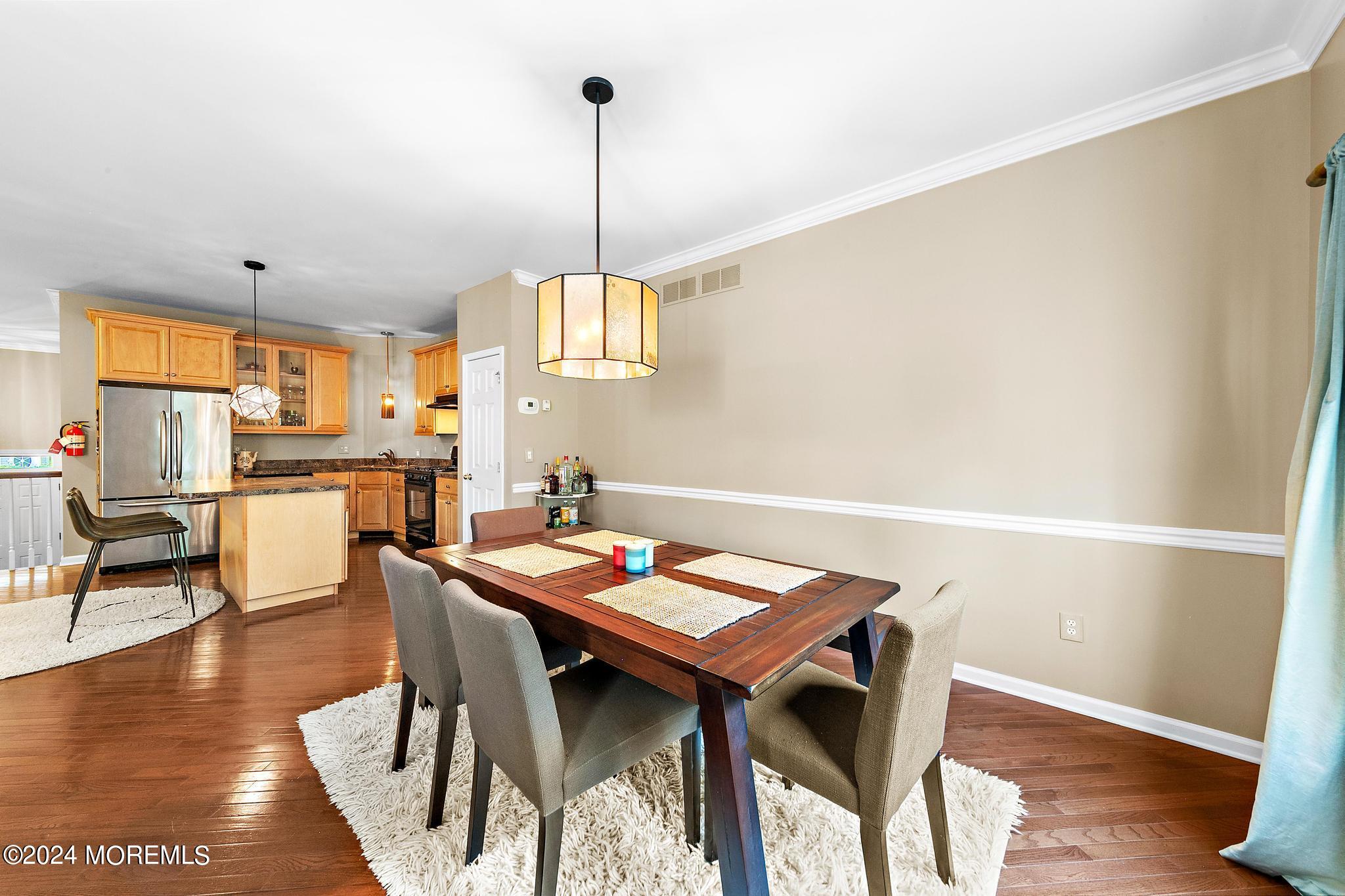 5 Ocean Breeze Court Manahawkin NJ 08050