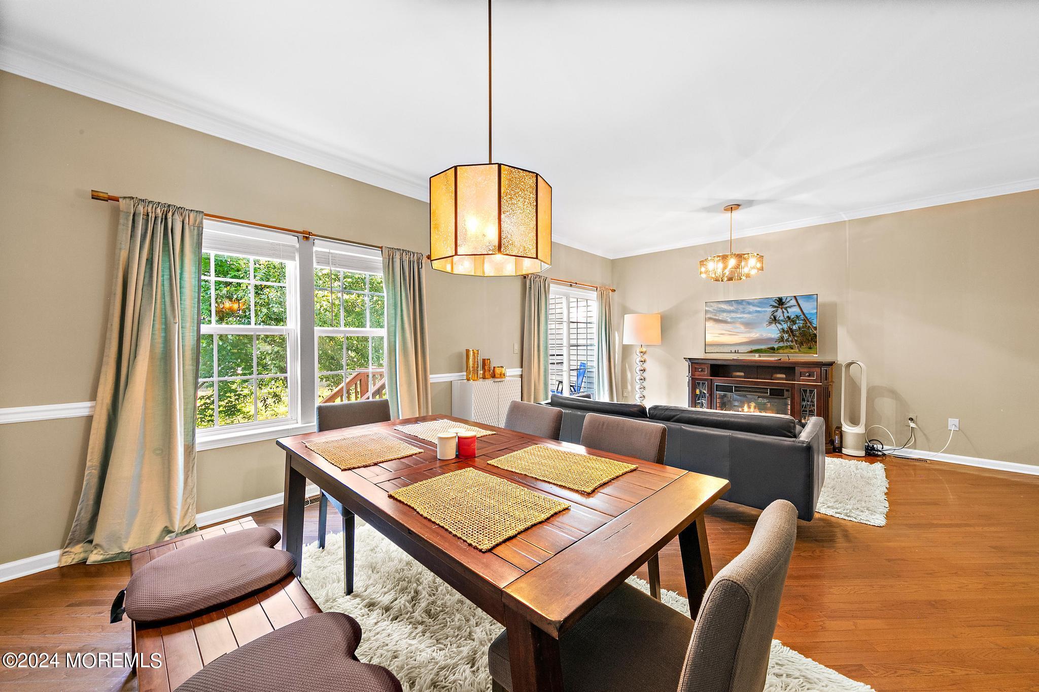 5 Ocean Breeze Court Manahawkin NJ 08050
