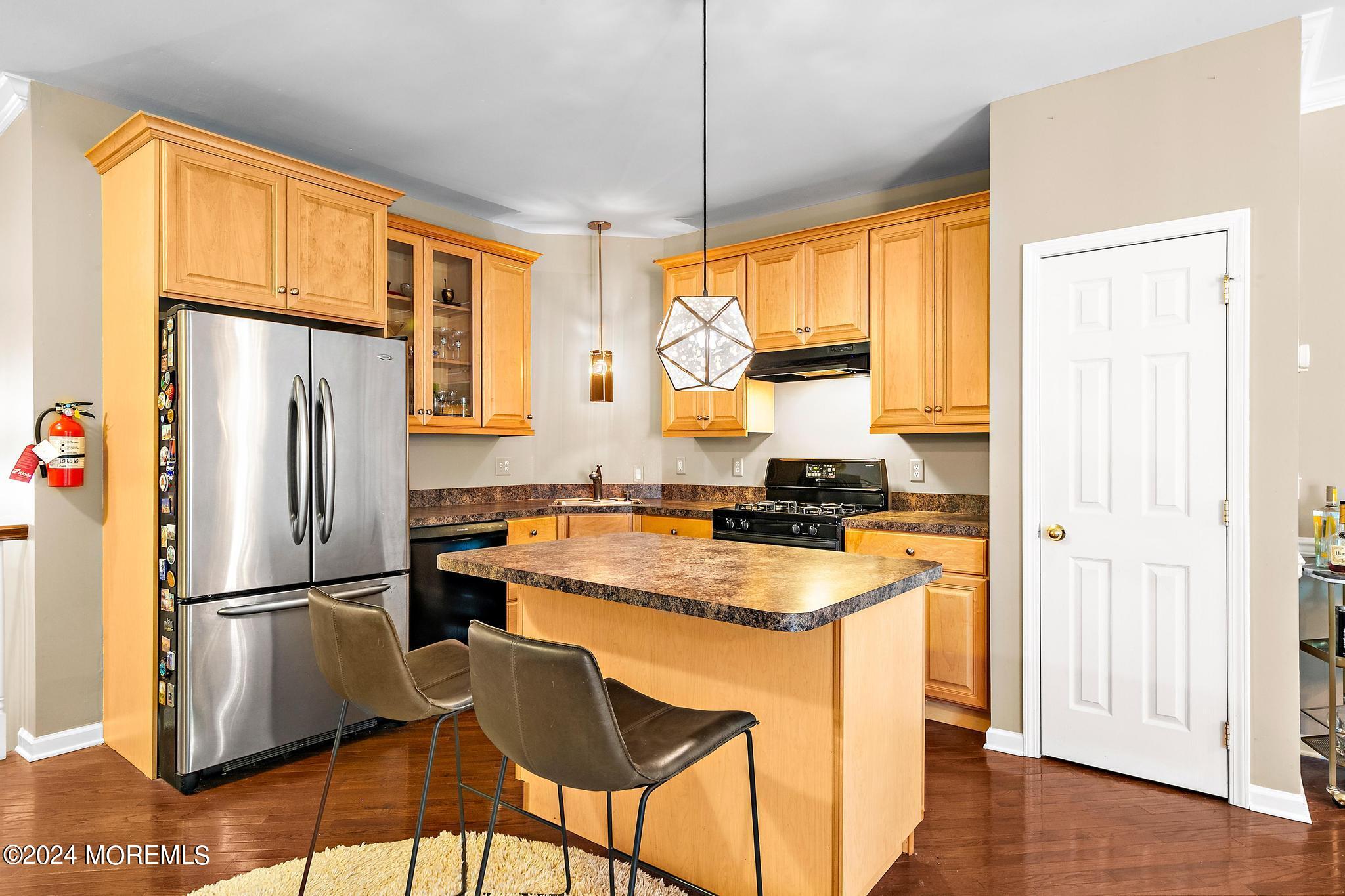 5 Ocean Breeze Court Manahawkin NJ 08050