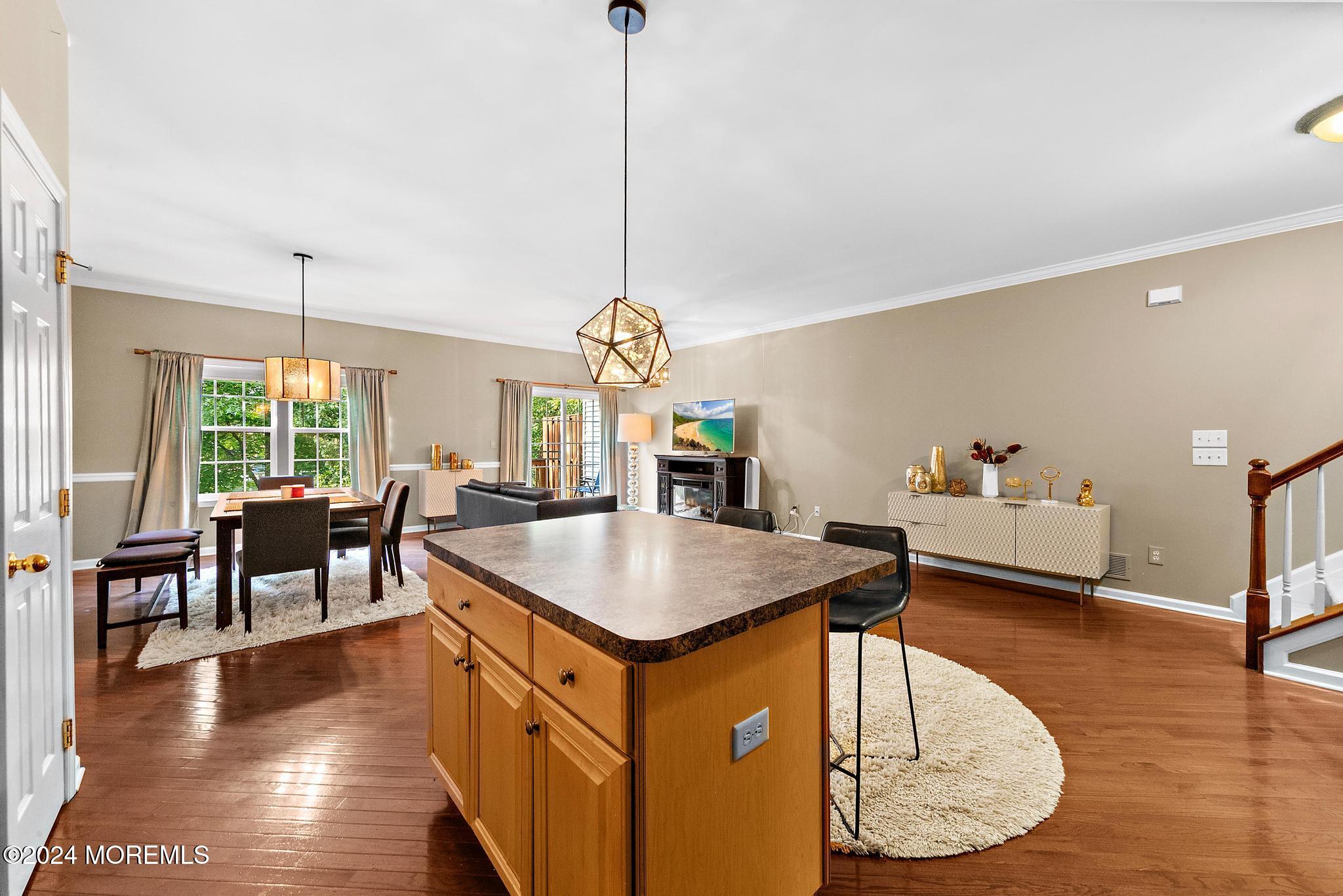 5 Ocean Breeze Court Manahawkin NJ 08050